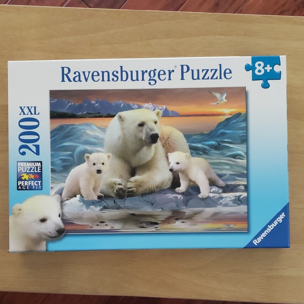 Ravensburger Arctic Polar Bear Puzzle - Blue and White